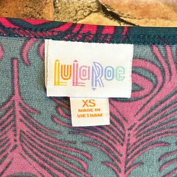 5 for $25🔥XS LuLaRoe High-Low T-Shirt - Picture 3 of 6